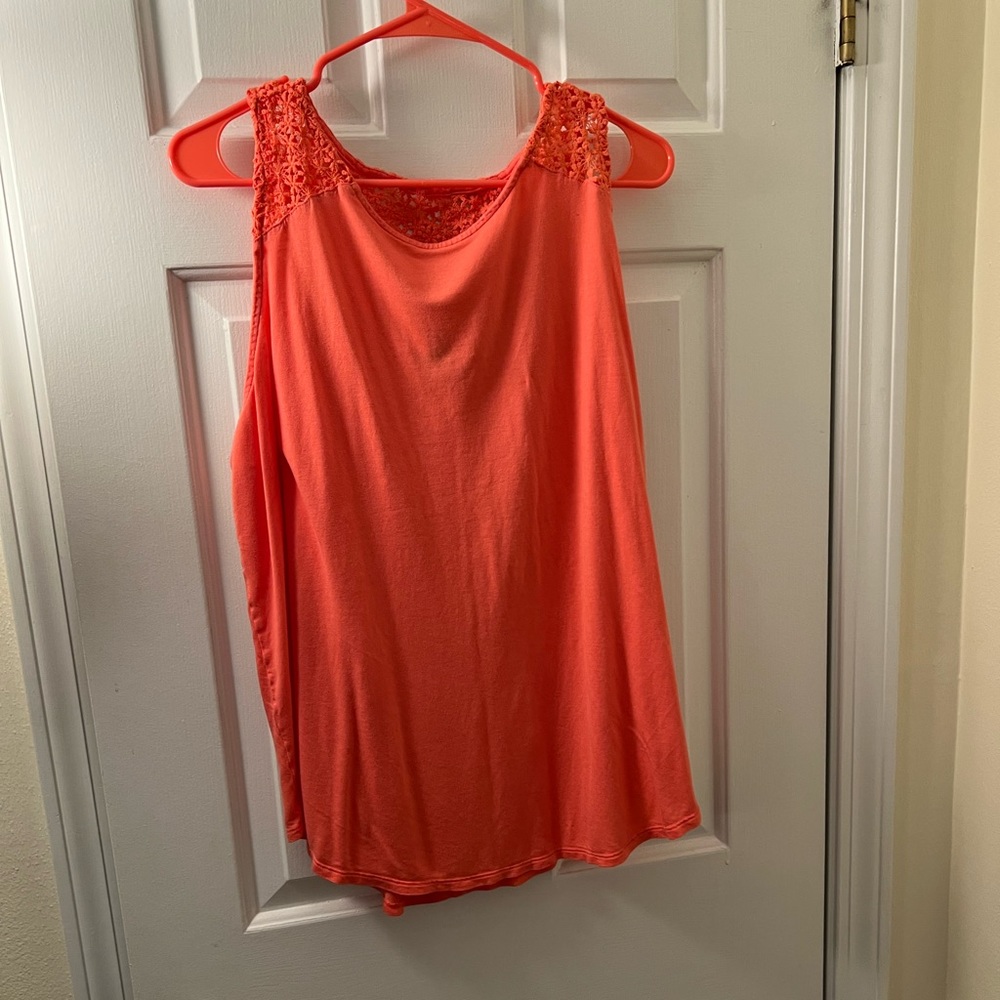 2/20 or 3 for 24 Old Navy crochet detail tank